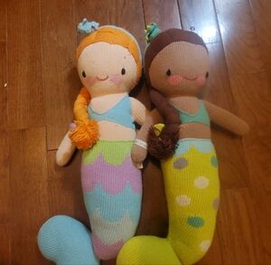 Set of 2 Cuddle+Kind 20" mermaids. VGUC.